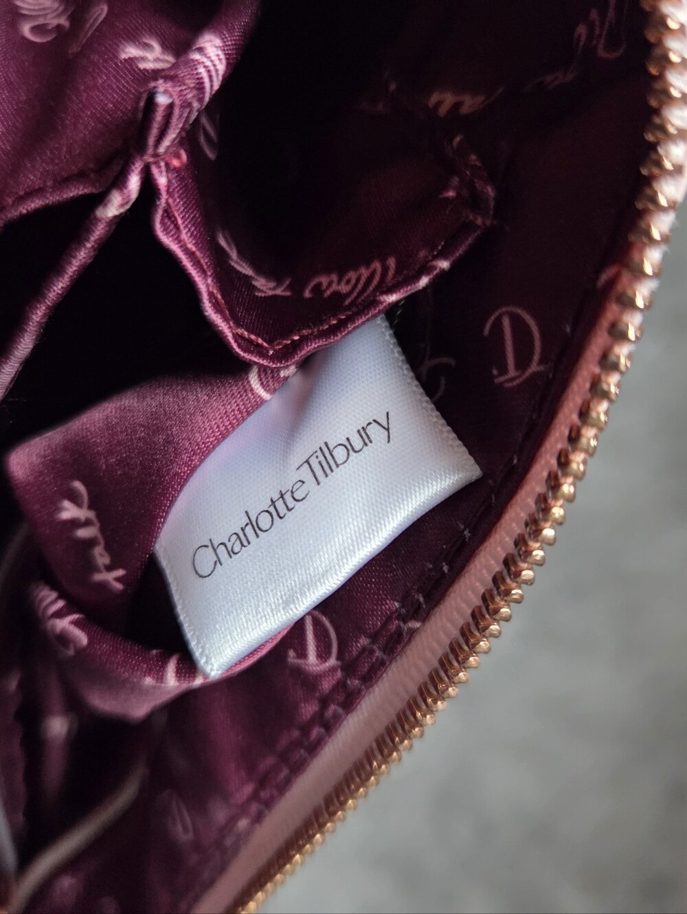 Charlotte Tilbury Pillow Talk Costmetics Case - Picture 3 of 9